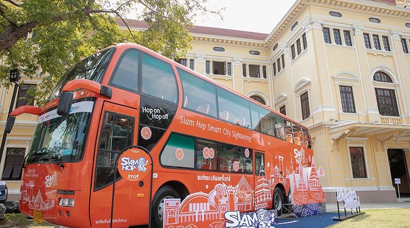 Bangkok’s latest sightseeing bus service for tourists is called Siam Hop